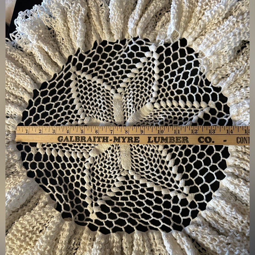 Handmade Crochet White Doily With Ruffled Border Decorative Home - Picture 5 of 6